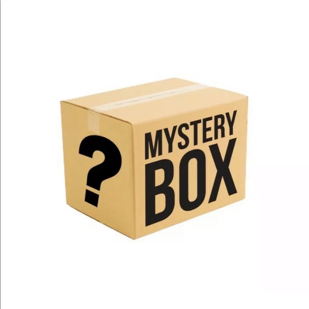 Teen mystery box size small! Includes 5 items
